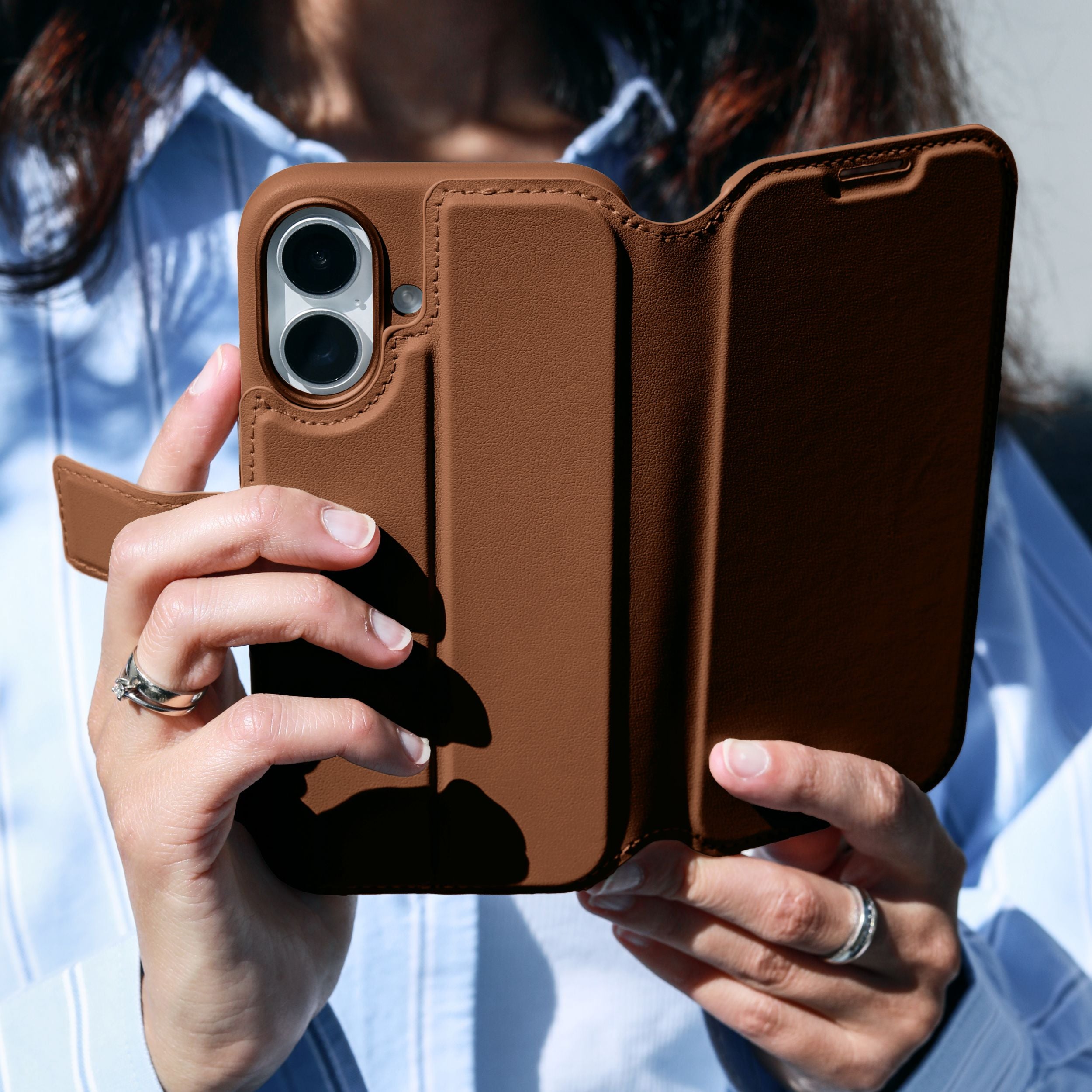 Vegan Leather Folio for iPhone 17