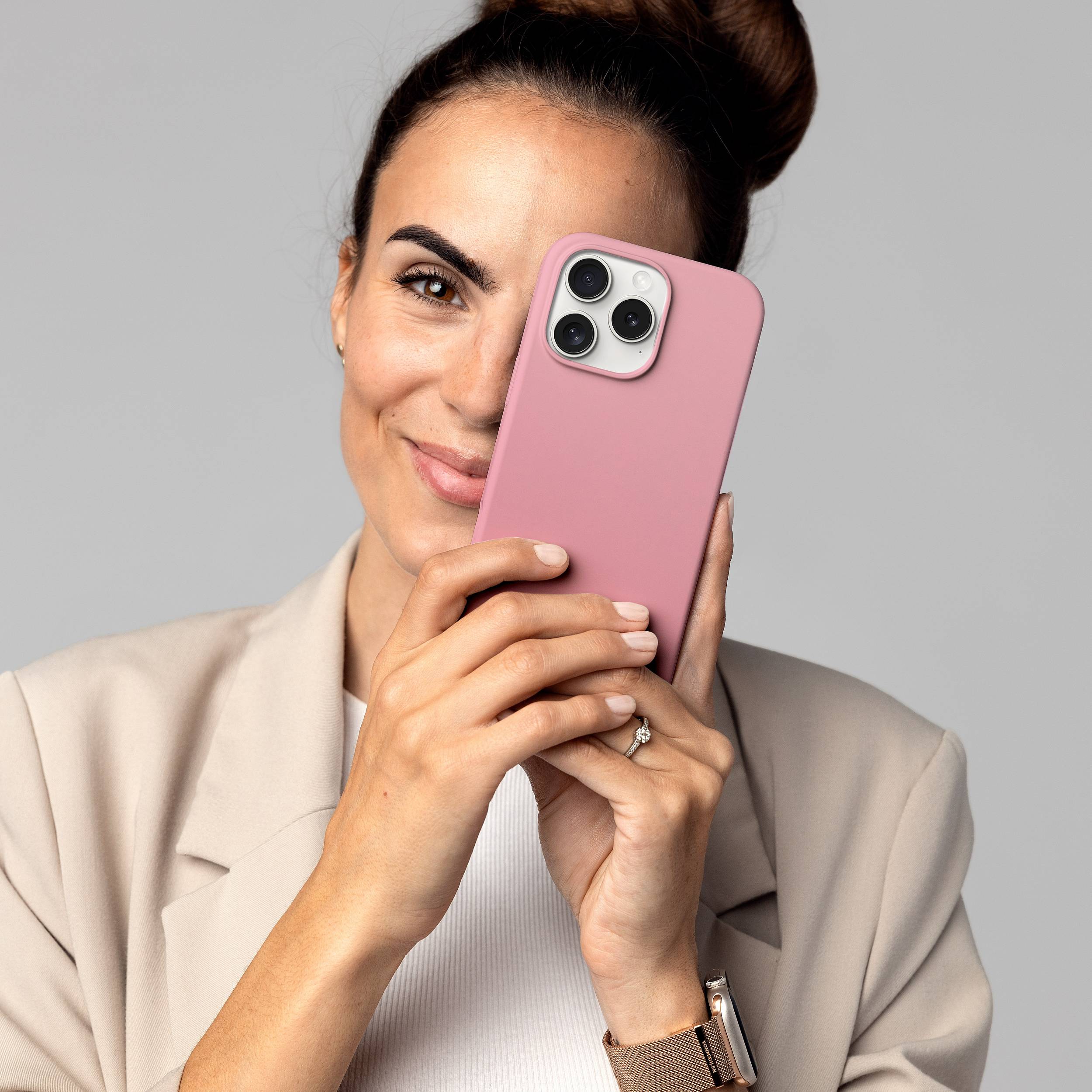Soft Silicone Case – nachhaltige Silikonhülle mit Mikrofaser-Innenfutter und MagSafe für iPhone