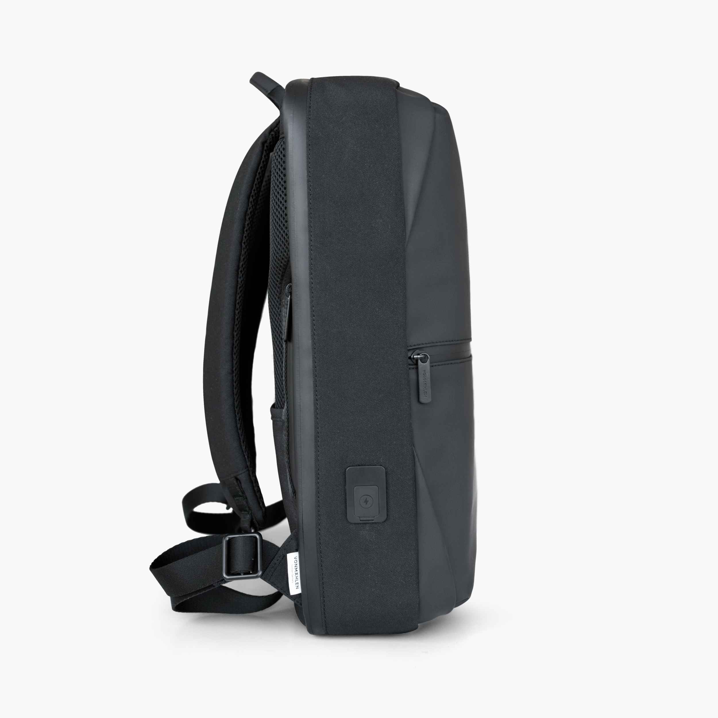 Horizon Tech-Bag mit USB-C Anschluss, recycelten Materialien & geräumigem Laptopfach