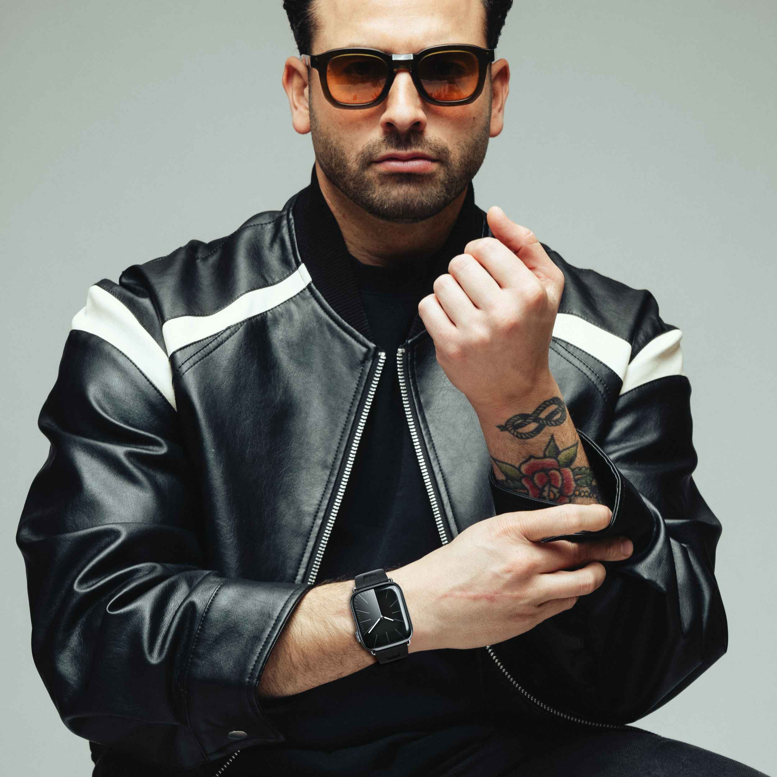 A.R. Exclusive Band – exklusives Apple Watch Silikonarmband mit Edelstahlschließe & Designeroptik