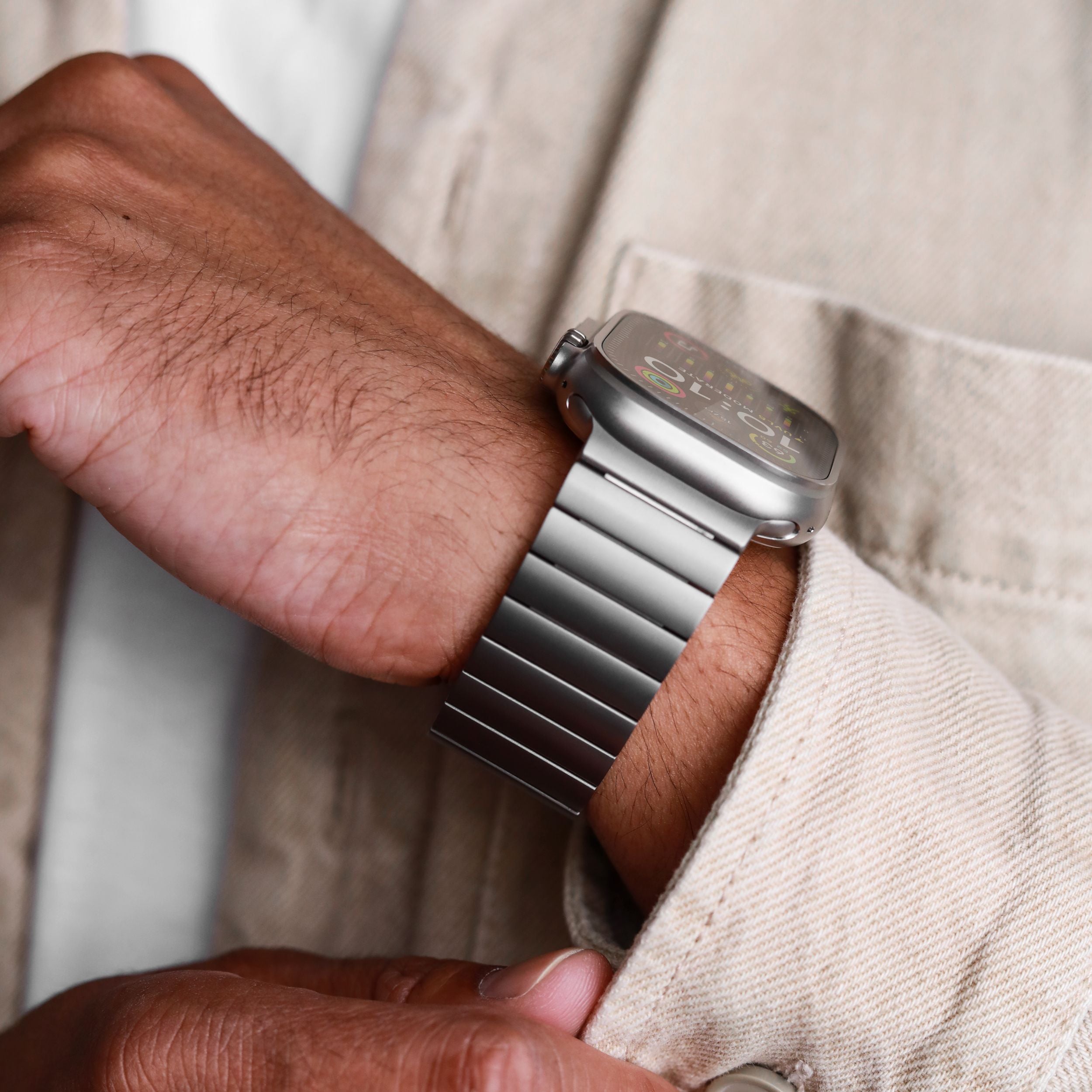 Link Bracelet Pro aus Titan – mattes Finish & minimalistisches Design