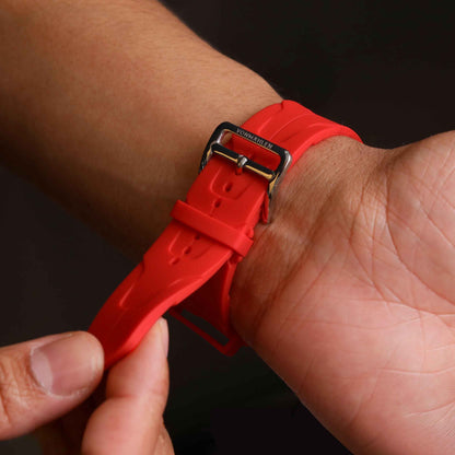 A.R. Exclusive Band – exklusives Apple Watch Silikonarmband mit Edelstahlschließe & Designeroptik